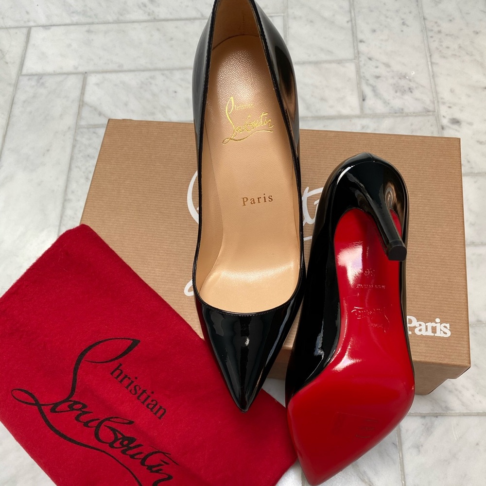 NWT Christian Louboutin ❤️